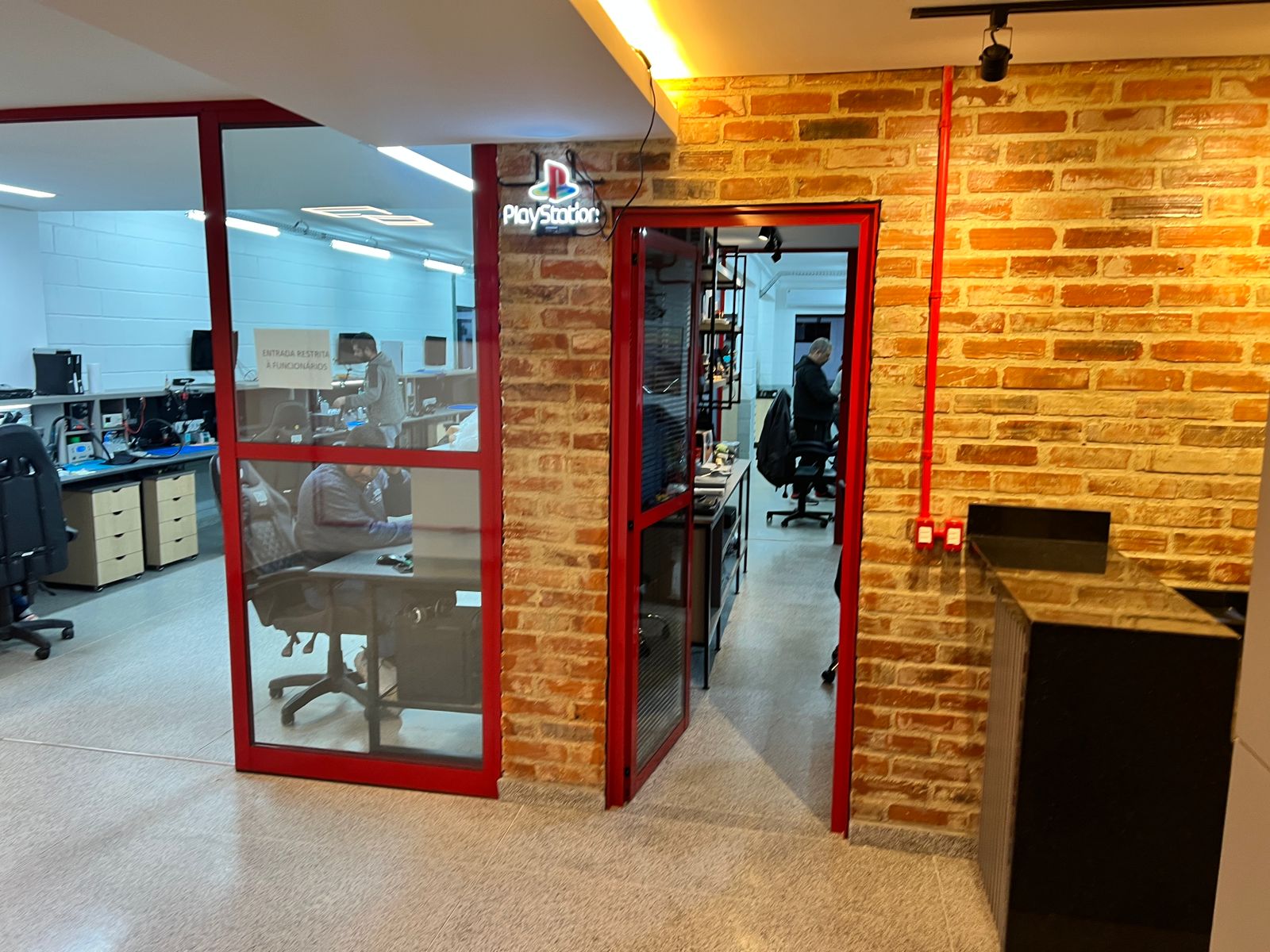 WhatsApp Image 2025-11-24 at 10.48.06 (4)